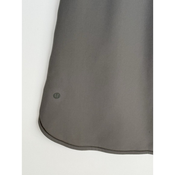 Lululemon On The‎ Fly Woven Skirt Womens Size 6 Grey Sage - Picture 5 of 9